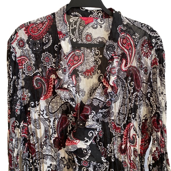 🖤♥️🤍 Sunny Leigh Macy’s Lightweight Crinkly Ruffles Buttons Feminine Romantic - Picture 2 of 13